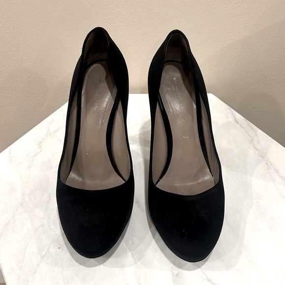 🔥Bottega Veneta Elegant Black High Heels🔥 - Picture 2 of 6